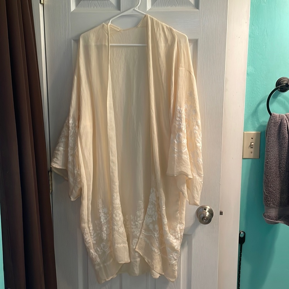 Cream shawl